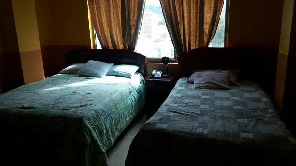 Hotel Real Madrid Riobamba Exterior foto