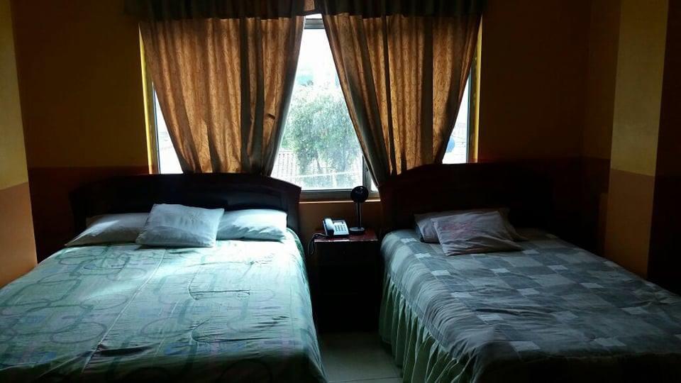 Hotel Real Madrid Riobamba Exterior foto
