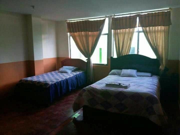 Hotel Real Madrid Riobamba Exterior foto